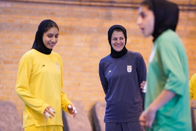 سرمربی فوتسال - شریف