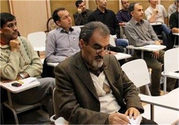 والیبال - حسینی پیشکسوت