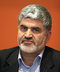 پیراهن عثمان از افزایش قیمت بنزین / سهمیه ۶۰ لیتری عملا مجانی است