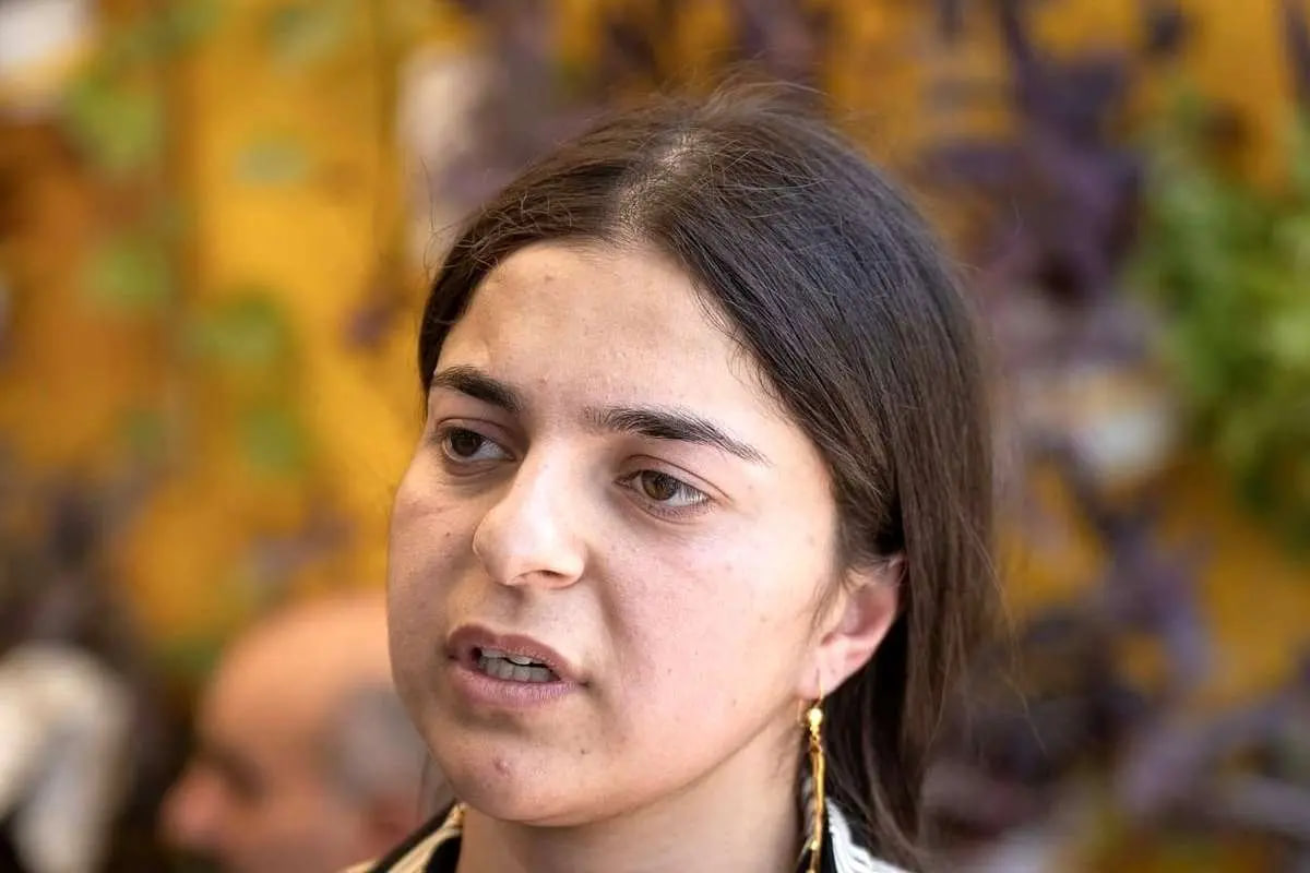 زن-ایزدی