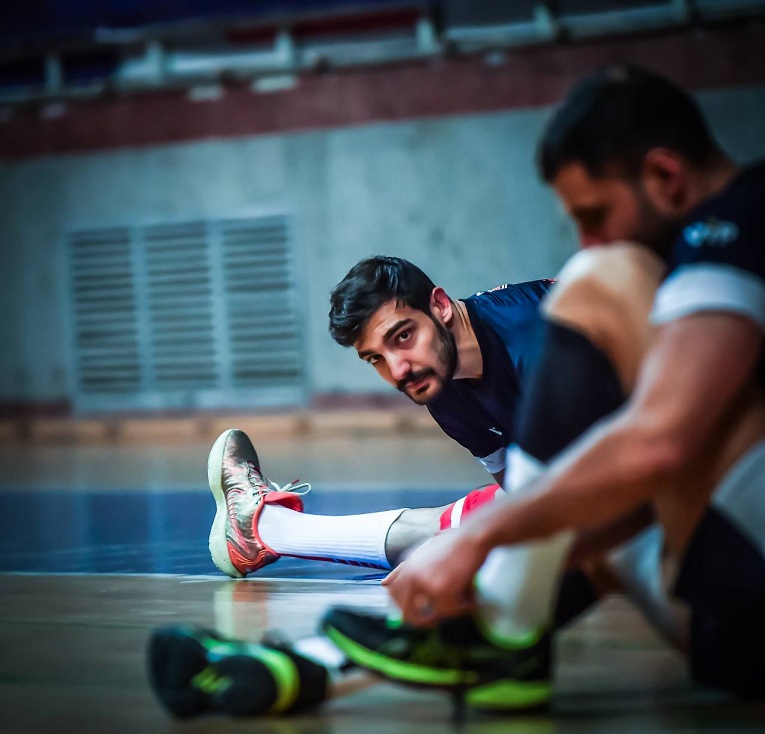 فرهنگ رفتار با بازیکن مصدوم وجود ندارد