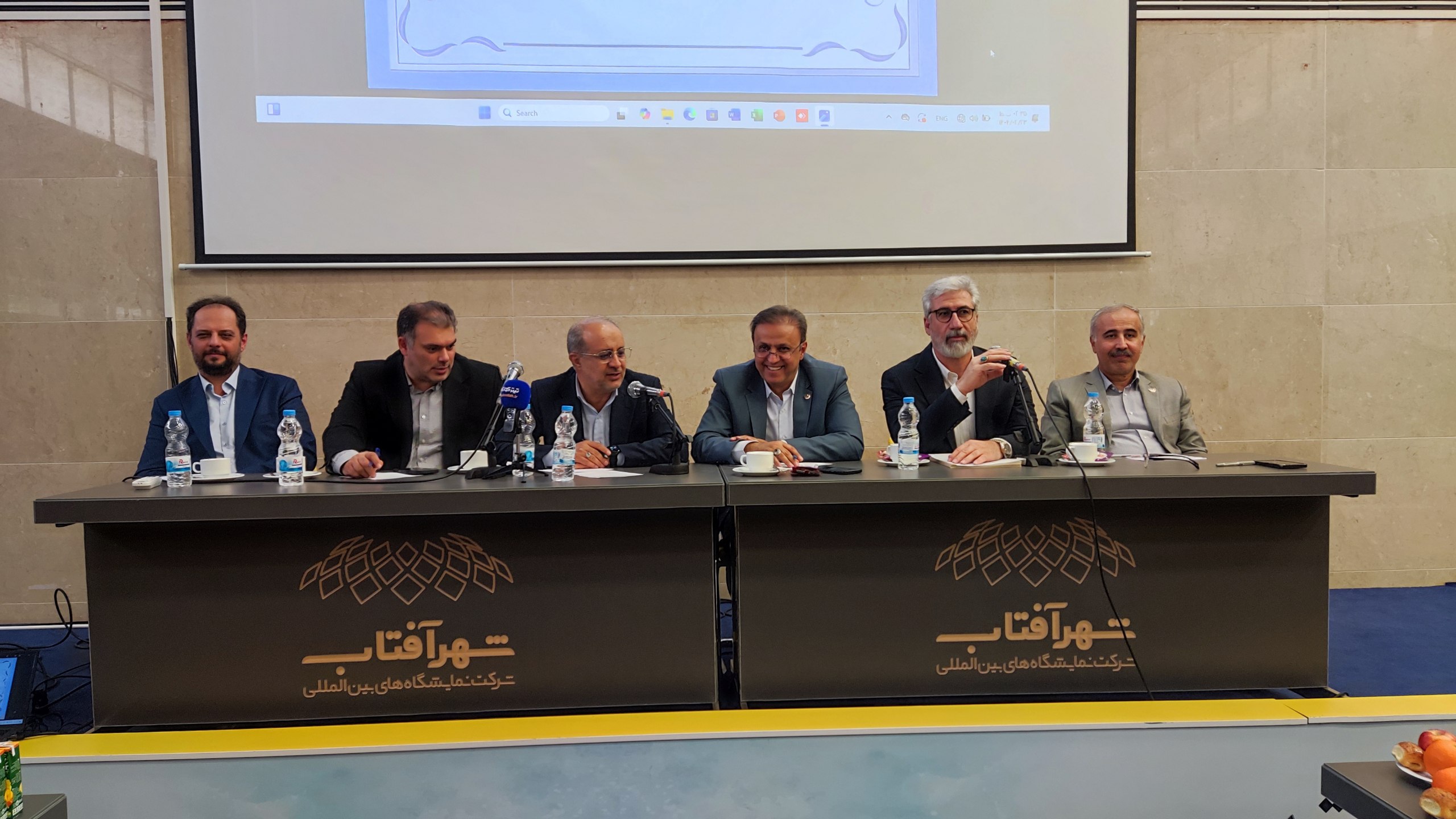 نمایشگاه-معدن-۲