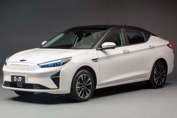 فروش اقساطی خودروی لوکس کرمان موتور؛ شرایط جدید اعلام شد