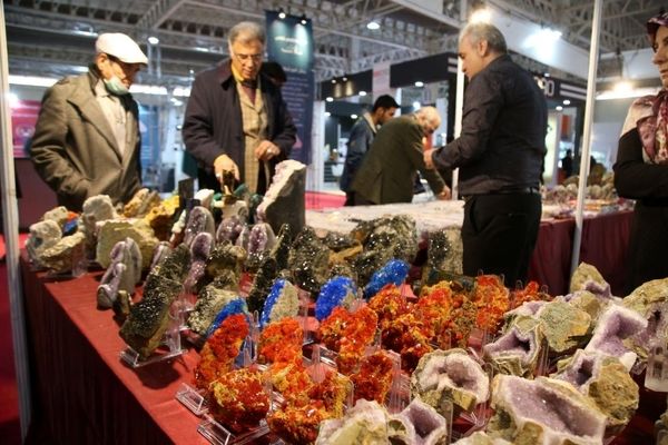 نمایشگاه گوهرسنگ ها فرصتی برای فرهنگ سازی و معرفی ظرفیت های ایران

