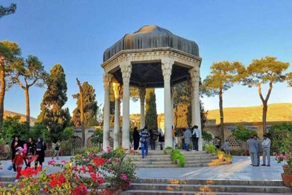 سفر ۳ روزه به شیراز چقدر آب می‌خورد؟