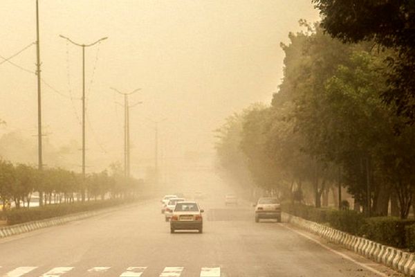 ورود گرد و غبار به تهران
