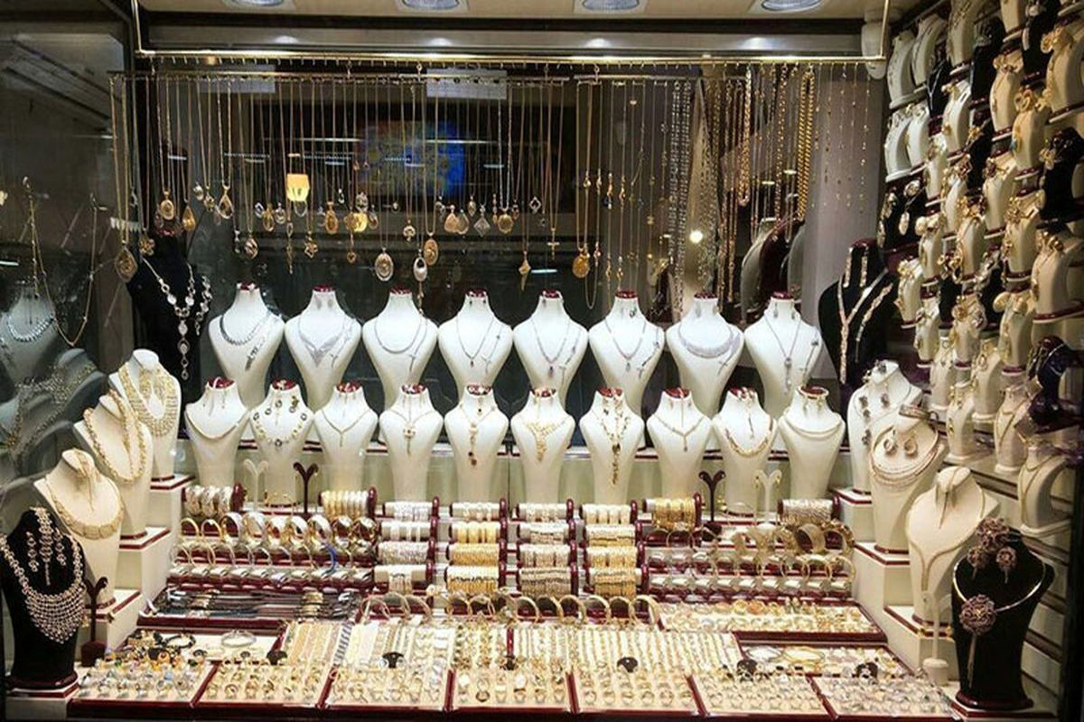 چرا طلا در ایران ارزان نشد؟ / تلاطم در بازار طلا و جواهر