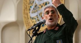 اولین تصاویر از حضور سردار قاآنی و همسرش در بهشت زهرا + فیلم