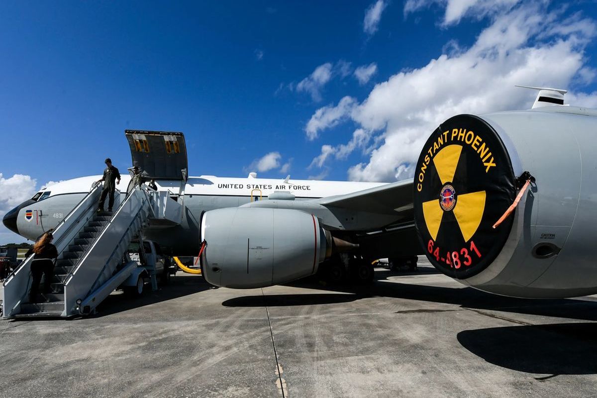 ورود هواپیمای غول پیکر آمریکا برای کشف اورانیوم غنی شده ایران