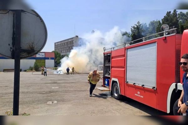 مانور ایمنی و آتش نشانی در نمایشگاه بین المللی تهران برگزار شد