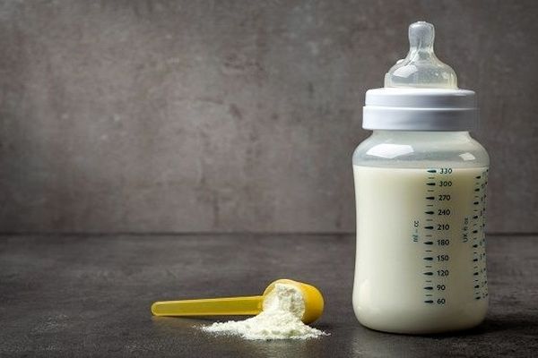 اعلام سهمیه شیر خشک نوزادان / قیمت هر قوطی شیر خشک چند؟