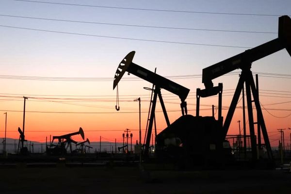 افزایش فروش نفت ایران به رغم تحریم ها 