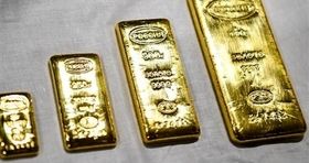 واردات ۸ تن شمش طلا / قیمت طلا کاهش پیدا می کند