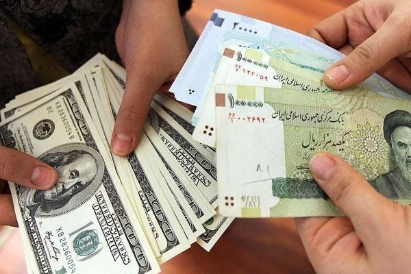 آینده قیمت مسکن و خودرو در دستان دلار / اقتصاد ایران در لبه پرتگاه