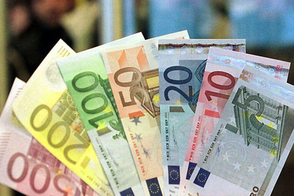 سقوط آزاد قیمت یورو در بازار یکشنبه