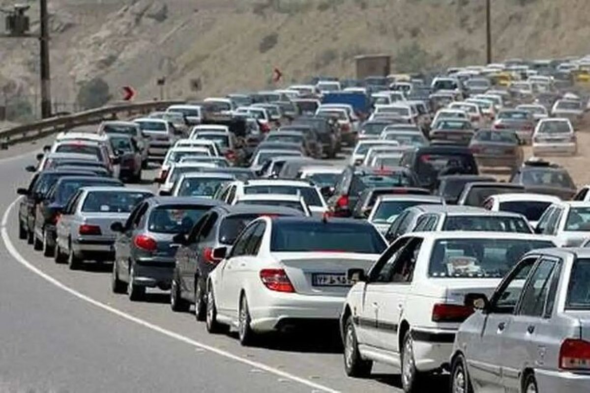 ترافیک سنگین آزادراه تهران - شمال / درخواست ویژه پلیس از مسافران نوروزی 