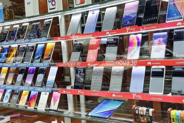 ارزان ترین گوشی های شیائومی در بازار / با کمتر از ۴ میلیون گوشی بخرید 