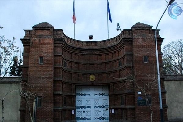 فرانسه به اتباع خود برای ترک خاک ایران هشدار داد