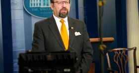 کاخ سفید: آمریکا به‌ دنبال تغییر رژیم در ایران نیست