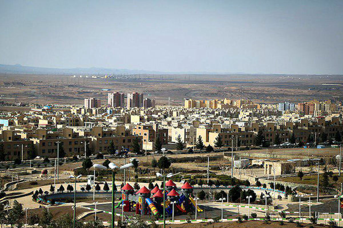 کسی برای اطراف تهران هم پول خرید خانه ندارد