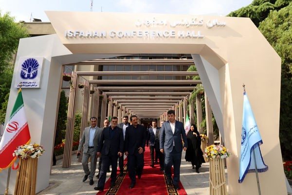 تالار جدید اصفهان‌ در نمایشگاه تهران را ببینید + بازدید وزیر