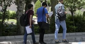 فرهنگیان مقصر اشتیاق دانشجویان به مهاجرت هستند! 