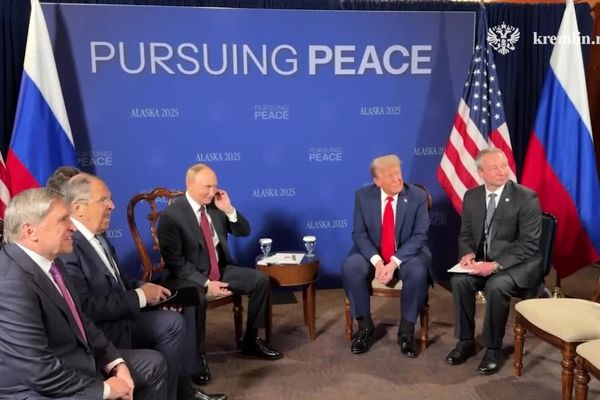 بازتاب جلسه حساس پوتین و ترامپ در رسانه ها