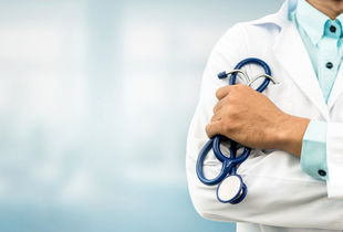 ویزیت پزشکان عمومی به ۹۰۰ هزار تومان رسید؟