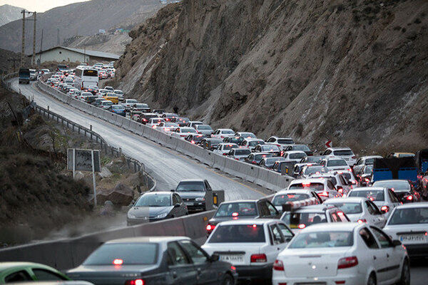 ترافیک سنگین در محورهای چالوس و فیروزکوه