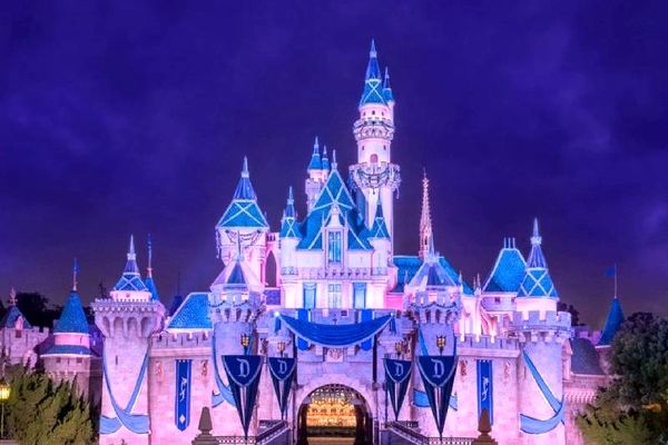 راهنمای سفر به دیزنی لند پاریس برای خانواده‌ها
