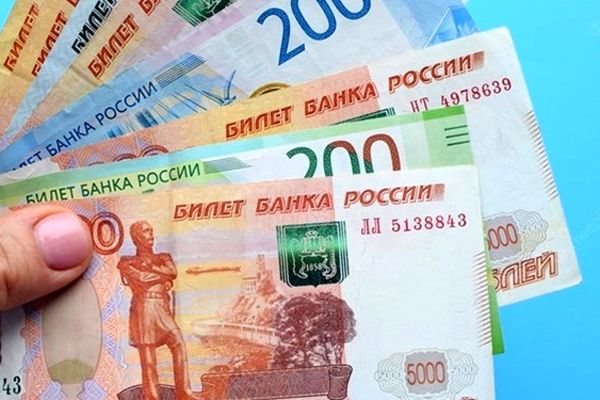 مبادله با ارزهای ملی در مسکو و قاهر