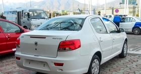 قیمت خودروی محبوب ایران خودرو در بازار امروز / این مدل رانا ارزان شد 