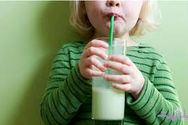 بهترین نوشیدنی‌ها برای کودکان کدامند؟