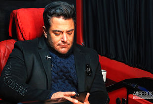 اجاره ون میلیاردی رضا گلزار‌ + تصاویر و امکانات