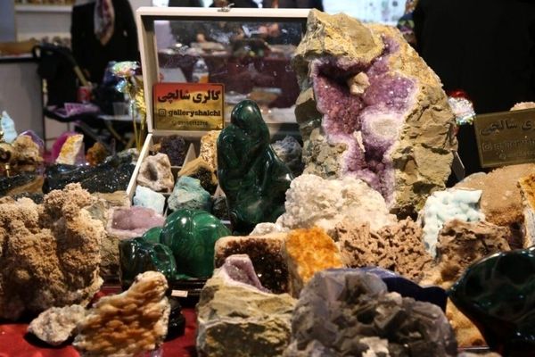  دومین نمایشگاه گوهرسنگ ها فرصتی برای معرفی ظرفیت ها و جذب سرمایه گذار