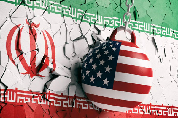آمریکا یک تریلیون دلار خرج روی دست ایران گذاشت