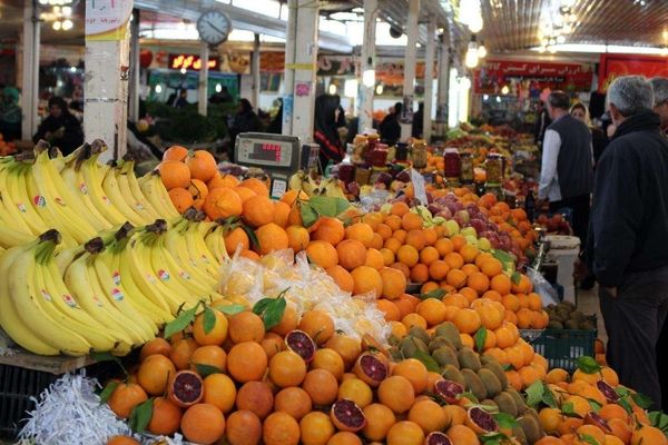عرضه میوه شب عید تا ۱۵  درصد زیر قیمت بازار، غیر کارشناسی است