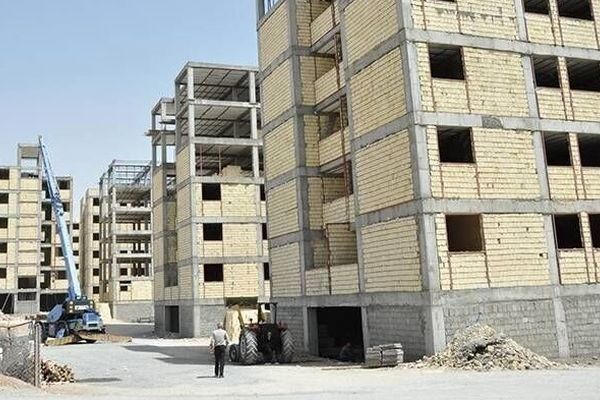 مشکل زمین واحدهای مسکونی شهری حل شد / ساخت مسکن ملی سرعت می‌گیرد