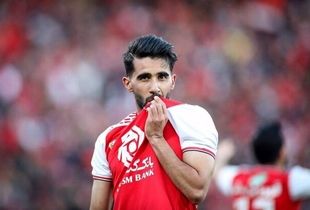 فولاد و تراکتور در جدال برای بازگرداندن هافبک سابق پرسپولیس