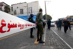 قتل دختر نوجوان در پیاده رو توسط پدرش / ضربه های چاقو کار خود را کرد!