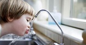 مسمومیت با آب چگونه اتفاق می‌افتد؟ / خطر مرگ بر اثر کم آبی