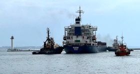 ۱۴۱ کشتی خارجی در بنادر ایران توقیف شده‌اند