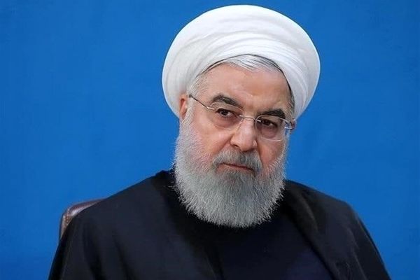 روحانی: ریشه یابی اعتراضات و پاسخگویی به مردم وظیفه مهم مسئولان است