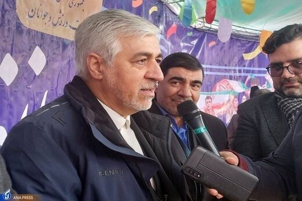 وزیر ورزش خونریزی مغزی کرد/انتقال سجادی به کرمان