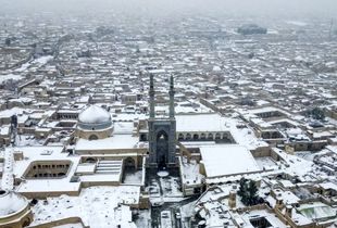 شهر کویری ایران سفید پوش می شود