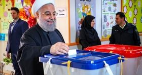 رییس دولت تدبیر و امید هم رای خود را به صندوق انداخت + عکس 