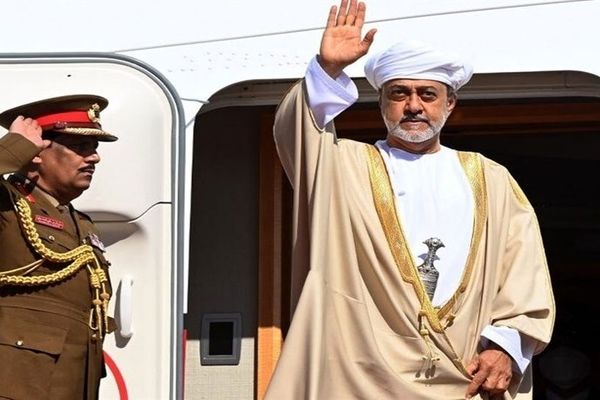 سلطان عمان به تهران می آید