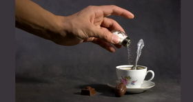 خاصیت جادویی ترکیب نمک و چای برای دندان!