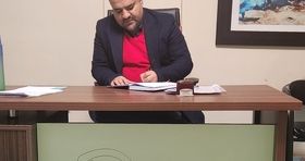 علائم اوتیسم در کودکان و گفتاردرمانی و کاردرمانی آن
