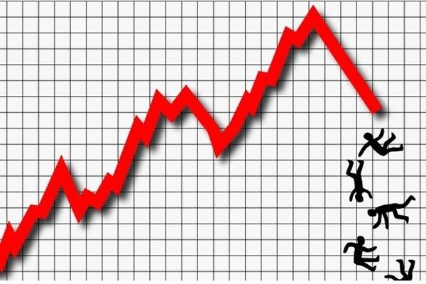 کم رونقی بازار سهام در اکثر ماه های سال /طاقت بورس بازان تمام شد